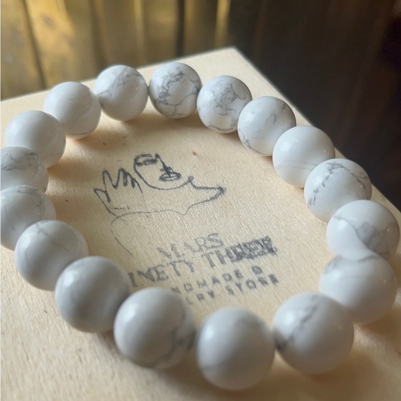 12 MM HOWLITE - Picture 2 of 4